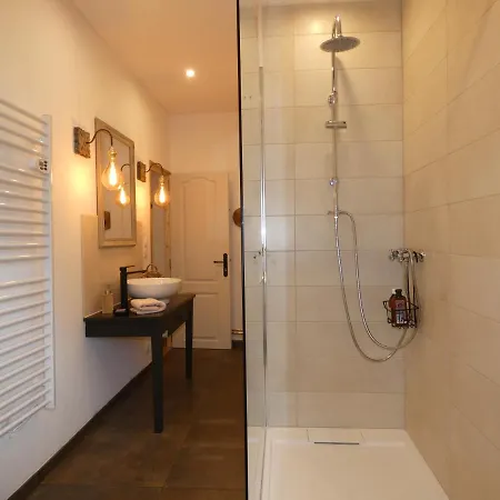 Chez Elise Et Thomas Casa de Férias Le Mage