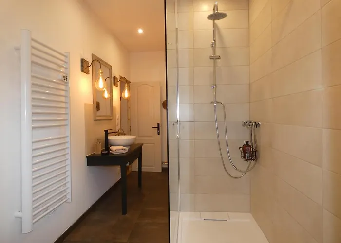 Chez Elise Et Thomas Ferienhaus Le Mage